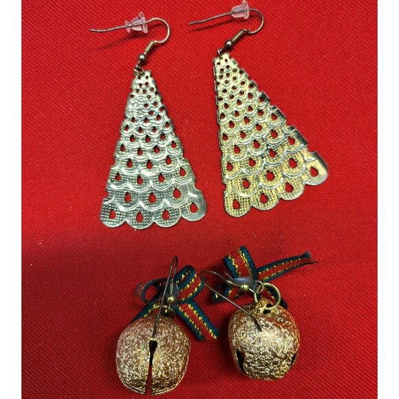 Christmas Dangling Earrings Golden Christmas Tree  Jingle Bell Set of 2 - Picture 14 of 14